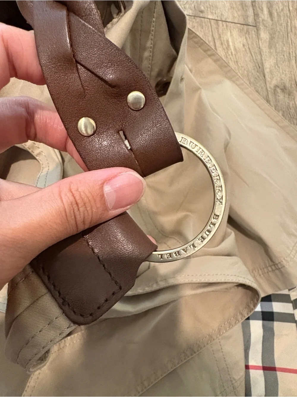 Burberry Size 36 (XS US)
Trench Coat Khaki With Belt - Picture 8 of 16